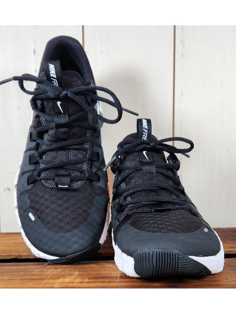 Nike Women's Free Metron 5 Black White Anthracite DV 3950-001 Size 10